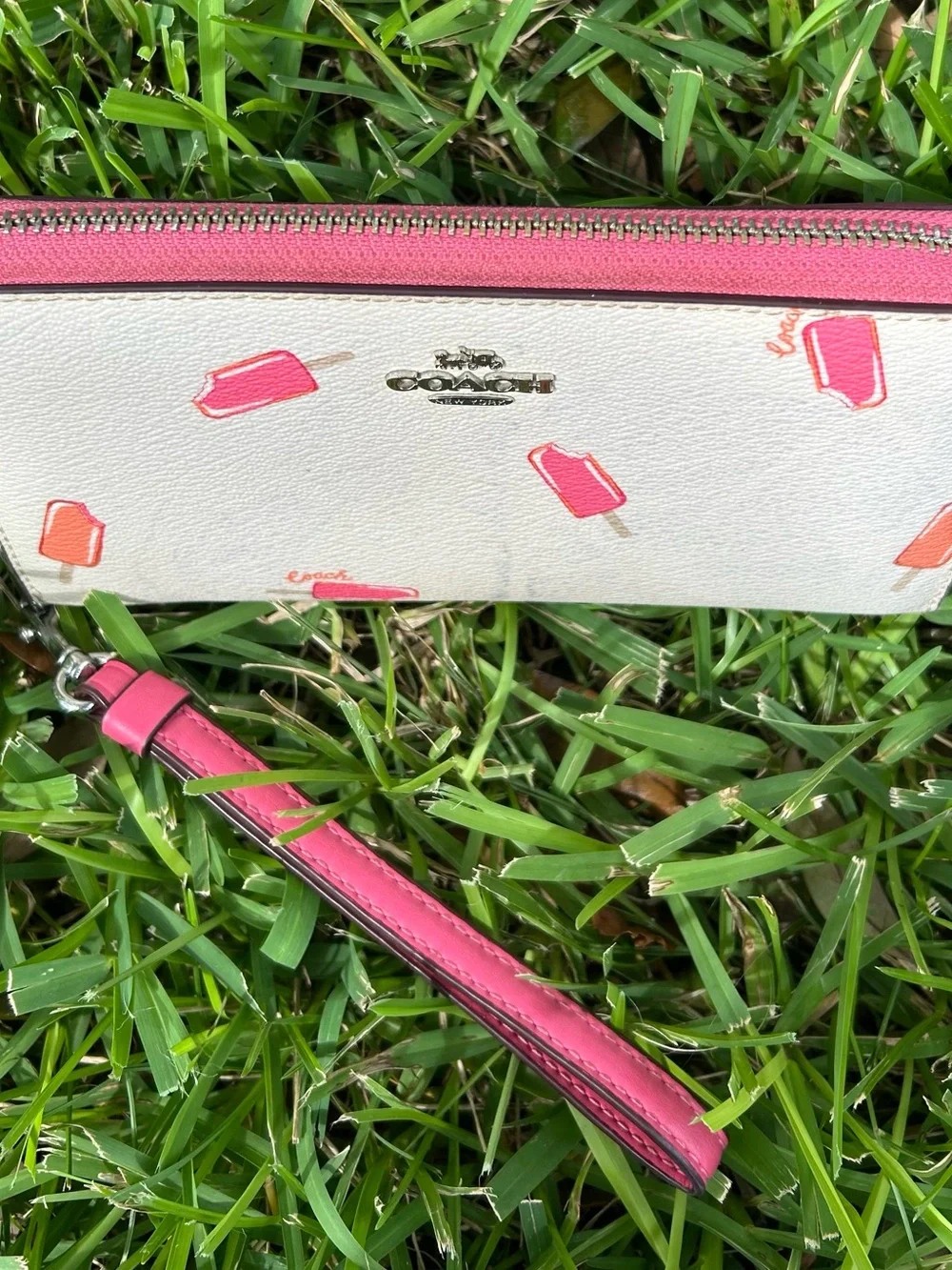 Coach White Long Zippy Accordion Wallet/ Wristlet with Pink Popsicle Print